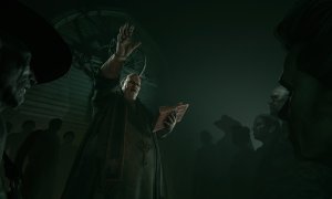 Outlast oyununun hangi sürümü daha güzel?