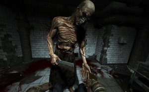 Outlast oyununun hangi sürümü daha güzel?