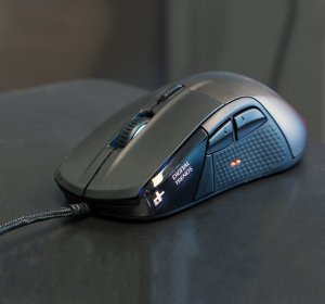 FPS ve MOBA oynayacağım hangisini almalıyım?